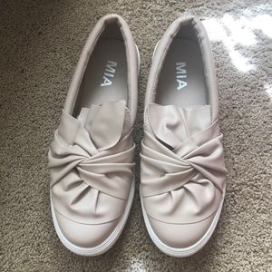 Mia slip on shoes